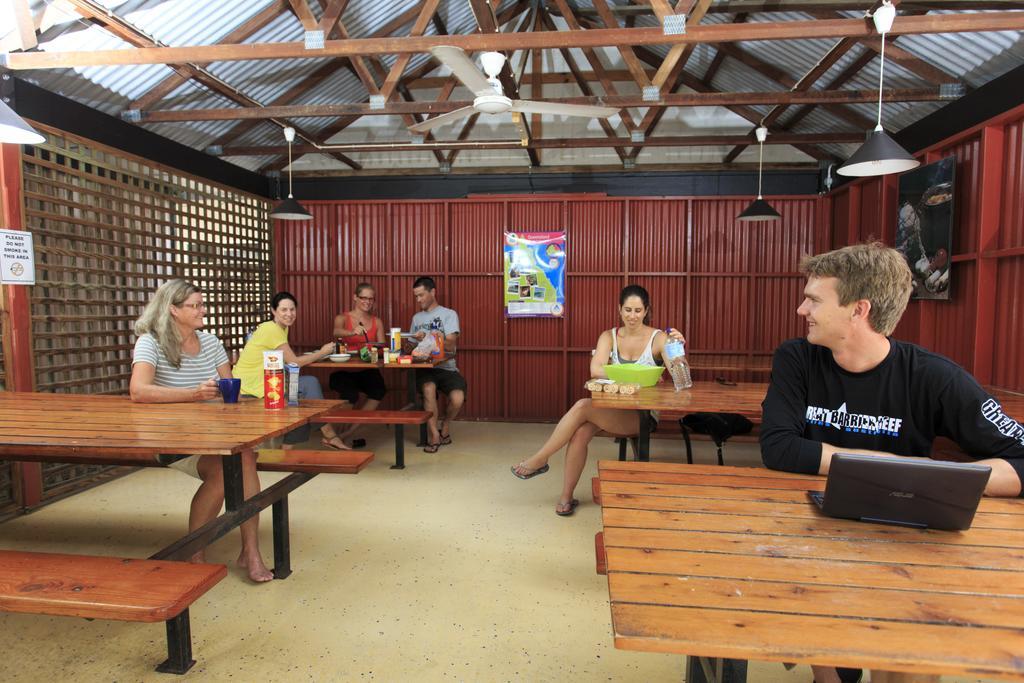 Coral Beach Lodge Port Douglas Exterior foto
