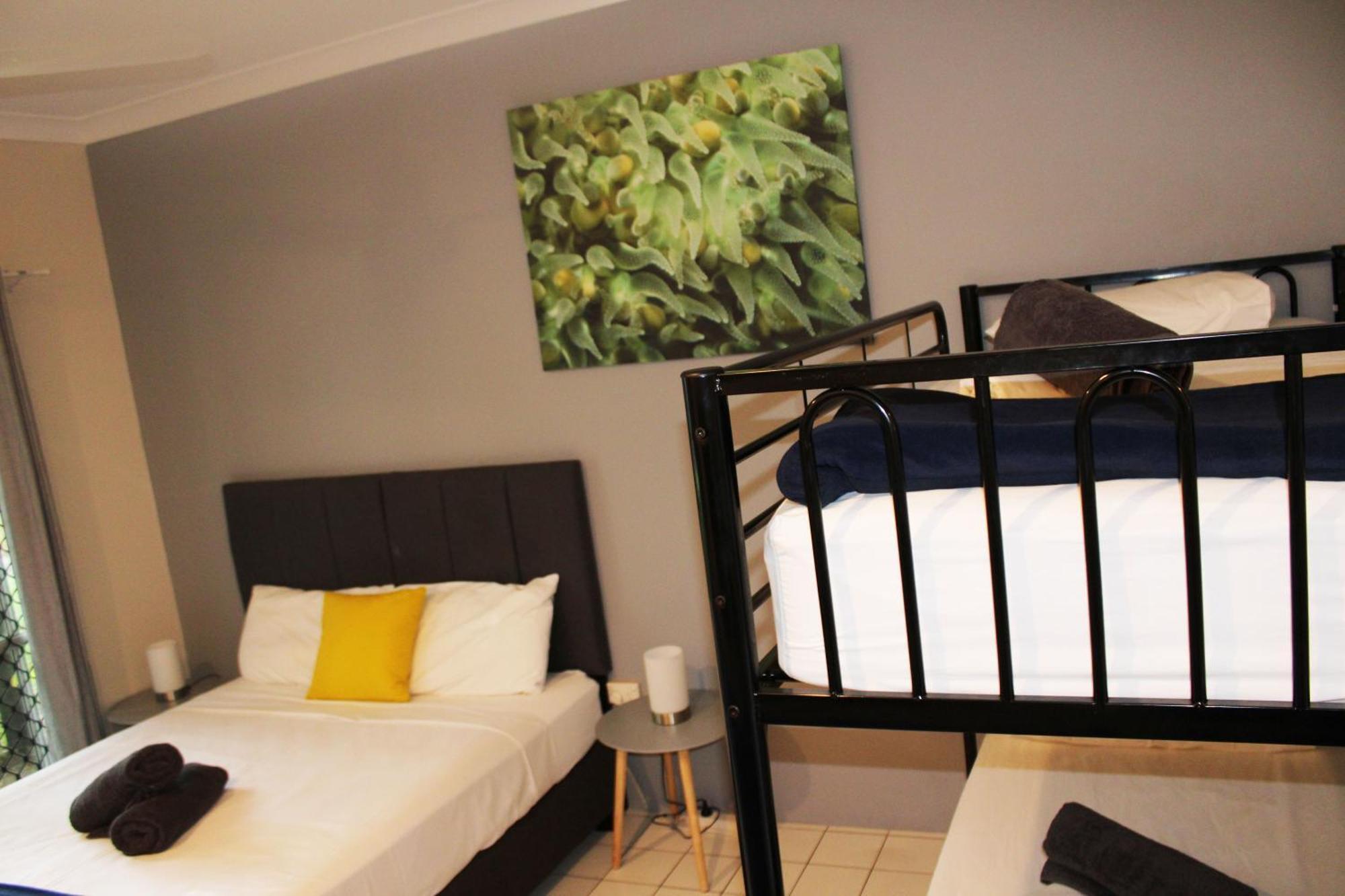 Coral Beach Lodge Port Douglas Exterior foto